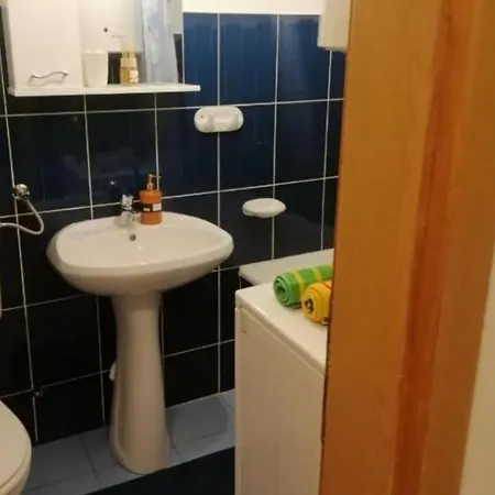 شقة Apartman Bmb